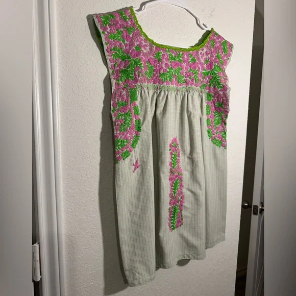 Mi Golondrina Mexico Embroidered Plaid Sleeveless Blouse Womens Size Small - Picture 2 of 7